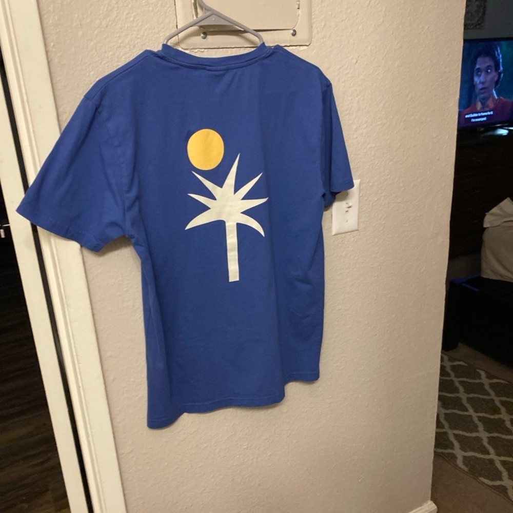 La Paz Blue Tee with Palm Tree and Sun Design on back ( from Portugal) - small